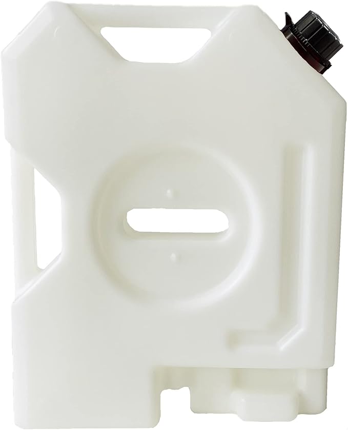 2-Gallon Water Container, White Water Can for Vehicles, Portable Water Tank (2 pcs)