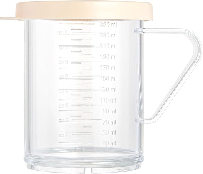 Restaurantware RW Base 10 Ounce Clear Plastic Dredge Spice Shaker 1 Reusable Dry Rub Shaker - Includes Beige Perforated Lid With Handle Clear Polycarbonate Spice Shaker For Fine Seasonings