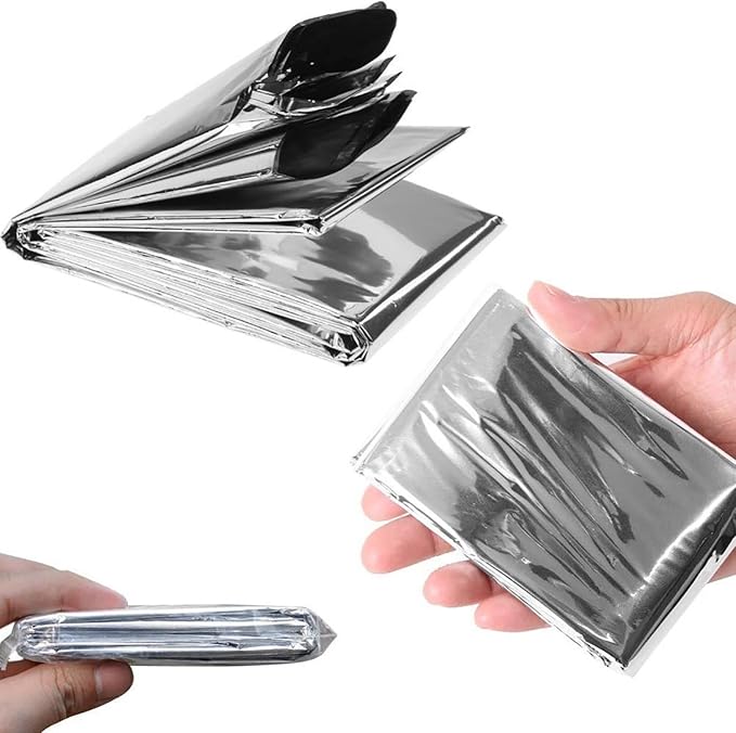 Emergency Foil Thermal Blanket (Pack of 100), 210 x 160 cm (82" x 63") Emergency shelter Survival Reflective Blankets Perfect for Outdoors, Hiking, Survival, Marathons or First Aid