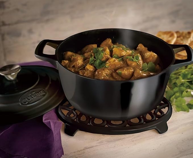 La Cuisine Enameled Cast Iron Dutch Oven Casserole dish pot with lid - 4.75 Litre 26cm Dia. Matte Black Enamel Coating Interior, Glossy Black Enamel Coating Exterior Oven-Safe