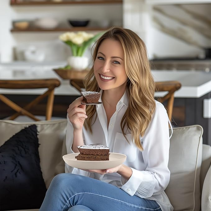 Homienly Dessert Plates - 8 Inch Wheat Straw Plates Set, Dinner Plates Set of 8, Appetizer Plates, Lightweight Unbreakable Plates, Microwave Safe Plates, Deep Plates for Dinner - Beige