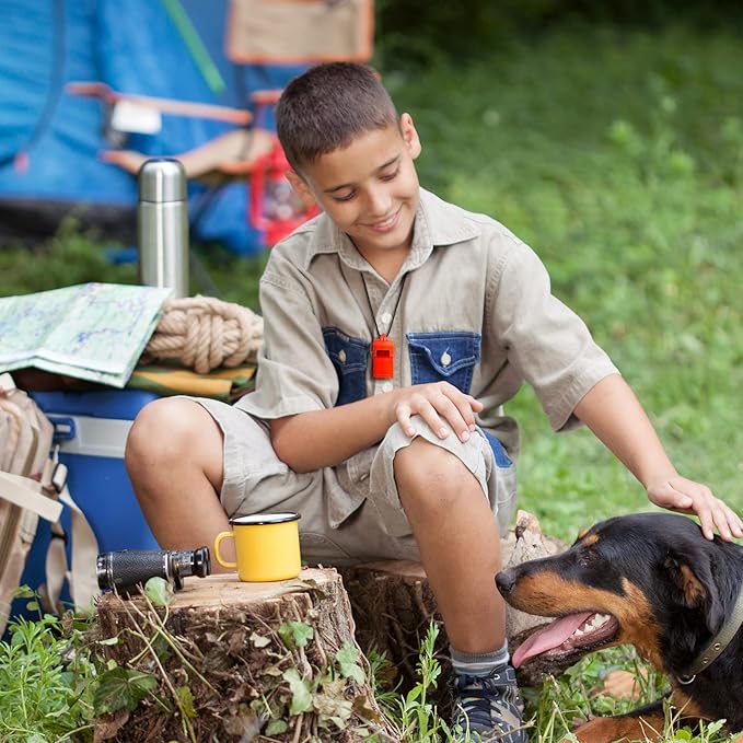 Whistle Compass 2 in 1 Function Whistles with Compass Combo Emergency Survival Whistle Loud Safety Whistle Plastic with Lanyard for Outdoor Hiking Camping Boating Hunting Fishing (7 Pcs, Colorful)