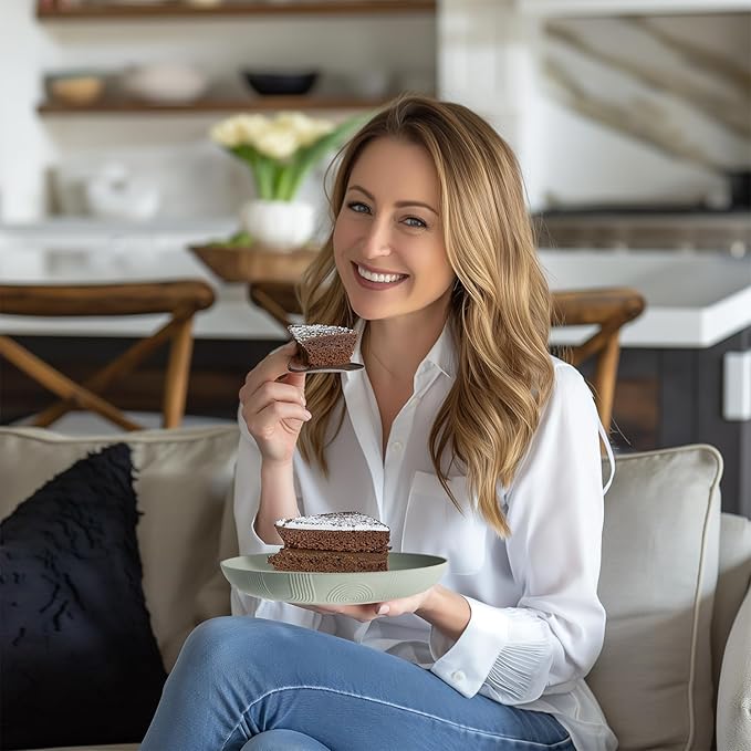 Homienly Wheat Straw Plates Set of 8-10 inch Deep Dinner Plates, Reusable Plastic Plates, Microwave and Dishwasher Safe Plate Set, Unbreakable Plates for KItchen, Camping, Party - Light Grey