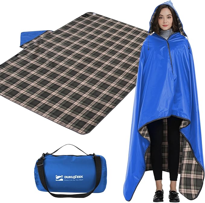 DUKUSEEK Outdoor Stadium Blankets with Hood, Fleece Blankets, Quilted, Extra Thick Fleece, Warm, Windproof, Sandproof, Includes Stuff Sack, Shoulder Strap
