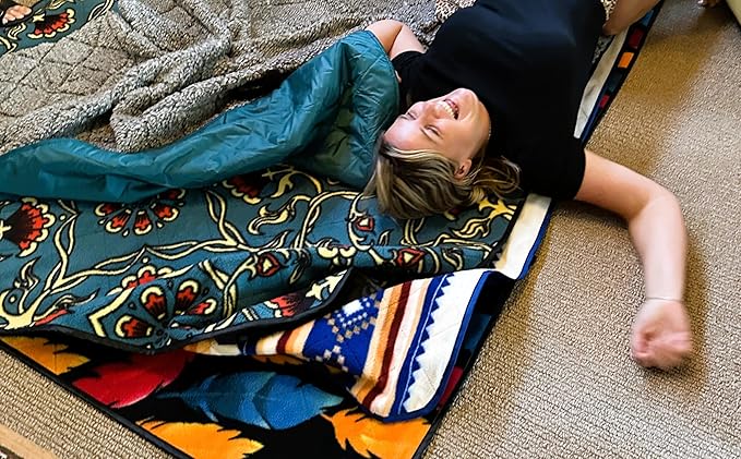 DOWN UNDER OUTDOORS Large Waterproof Windproof Extra Thick 350 GSM Quilted Fleece, or Sherpa Stadium Blanket