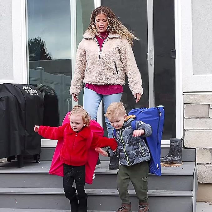 SUNNYFEEL Small Camping Chair, Portable Folding Aluminum Directors Chairs Lightweigh with Cup Hold, Pocket for Beach,Trip,Picnic,Outdoor Sports Events Foldable Camp Lawn Chair with Backpack Straps