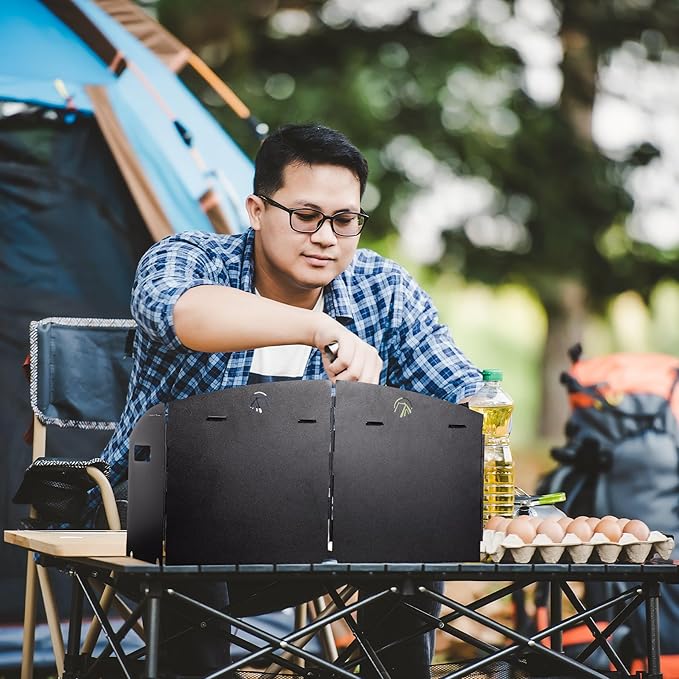 REDCAMP Portable 4-Panel Steel Camping Stove Windscreen, Foldable Windproof Outdoor Gas Stove Windshield with Storage Bag for Camping, Hiking, Backpacking, Picnic, Cooking (Black)